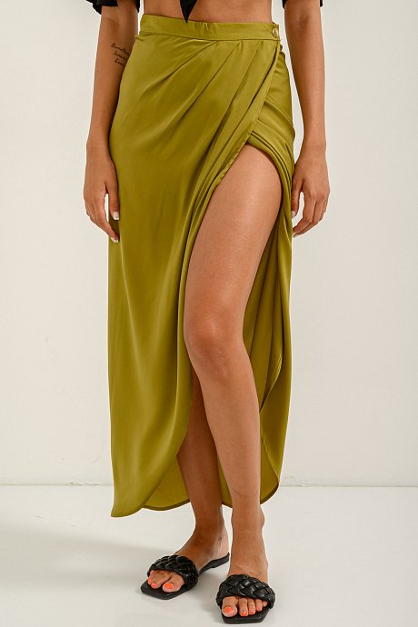 Midi skirt with satin effect and cut out detail