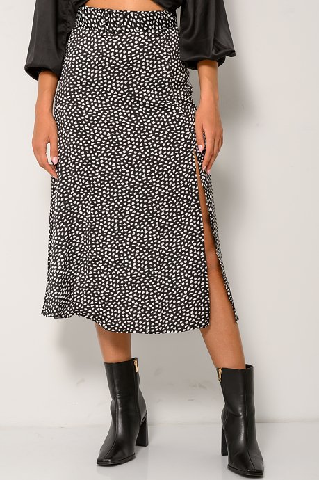 Midi skirt with side cut