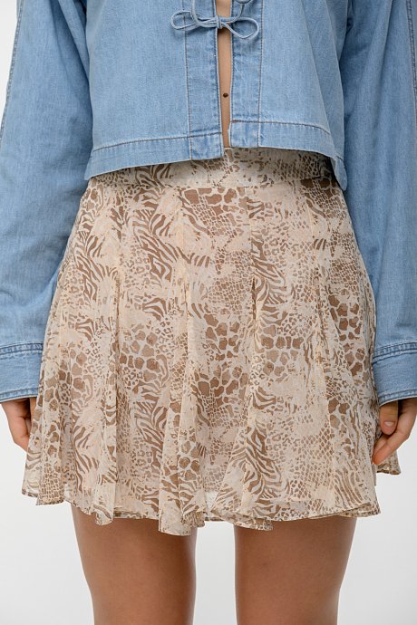 Mini skirt with animal print