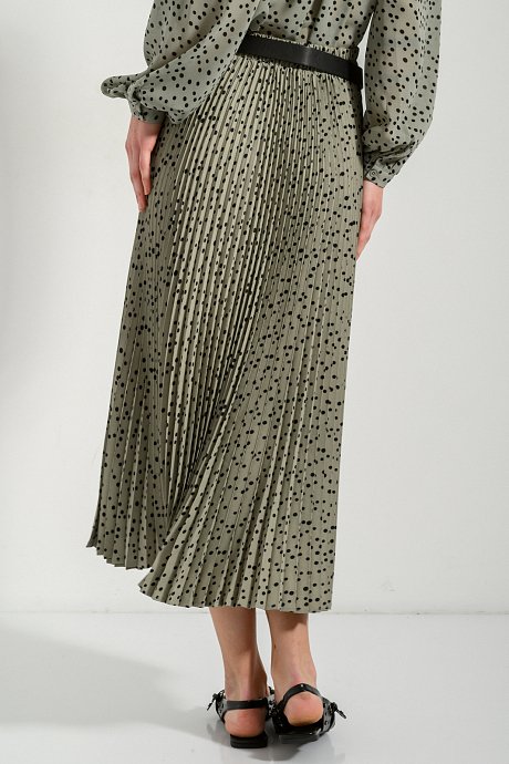 Midi polka-dot skirt with pleated details