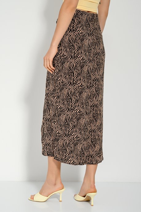 Midi skirt with zebra print and front slit