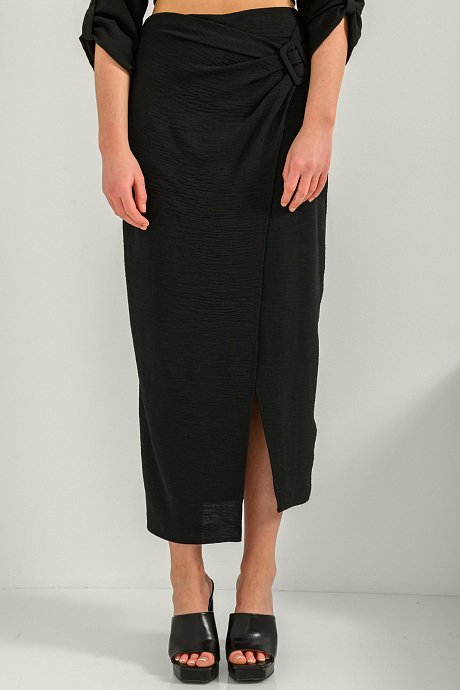 Midi skirt with cut out detail