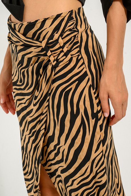 Midi skirt with zebra print