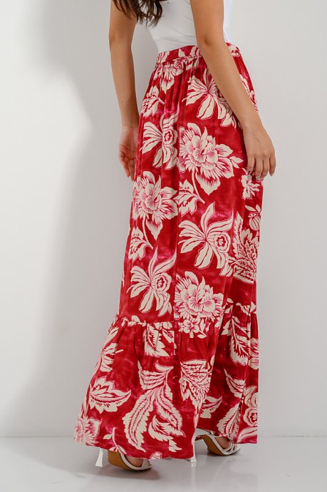 Maxi floral skirt with matching belt and ruffled details