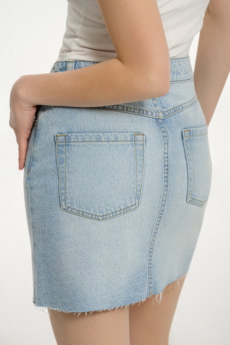 Mini denim skirt with loose threads