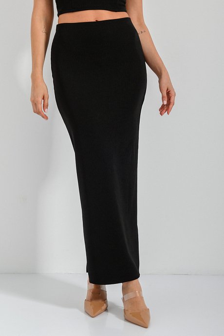 Maxi rib skirt with cut out detail