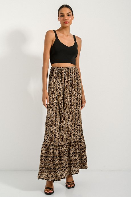 Maxi skirt with print and frilled details