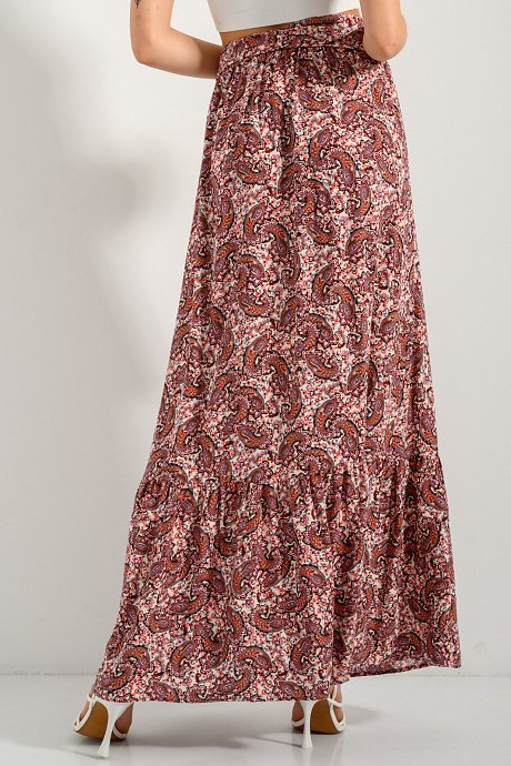 Maxi skirt with paisley and frilled details