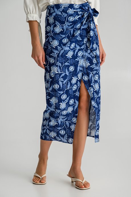 Midi floral skirt with front opening and wrap-style tie