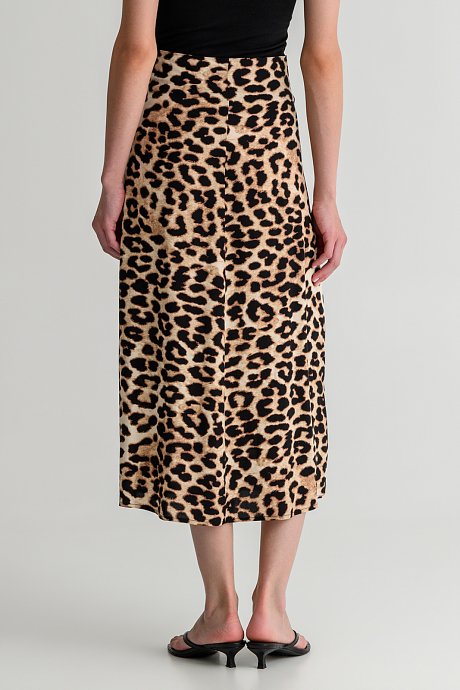 Midi leopard skirt with front slit