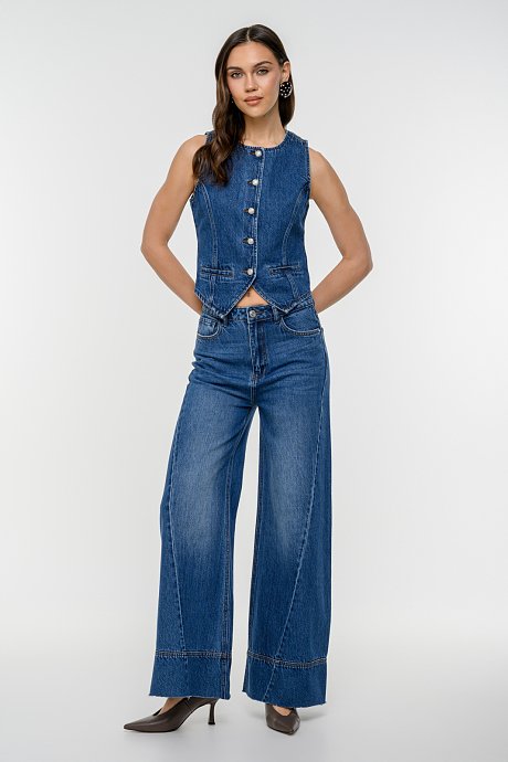Denim vest with buttons