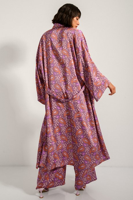 Long kimono with satin effect and paisley