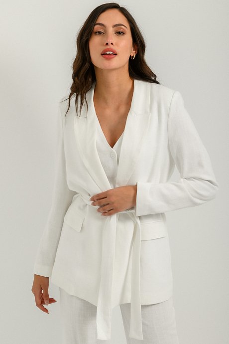 Linen jacket with pockets and belt