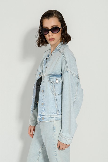 Oversized ντένιμ τζάκετ με τσέπες