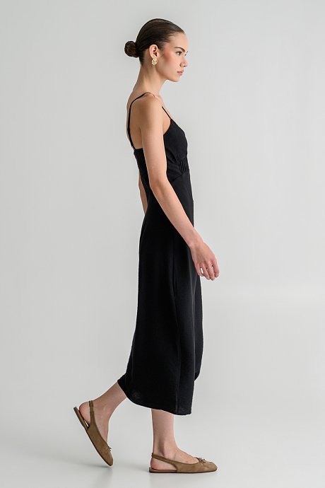 Midi dress with front slit