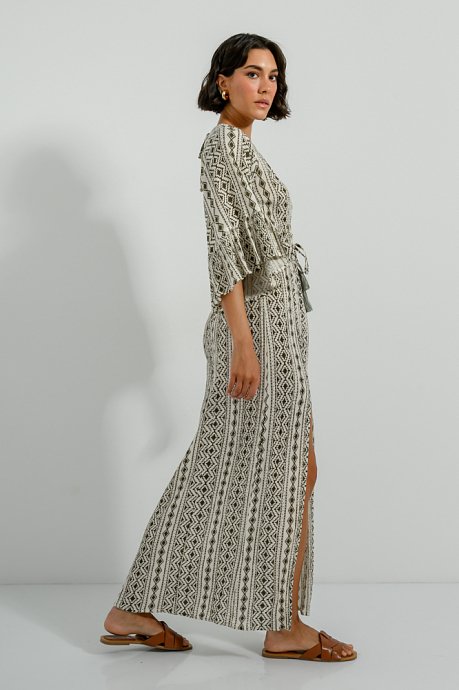 Maxi φόρεμα με print και ασορτί κορδονάκι με λεπτομέρεια