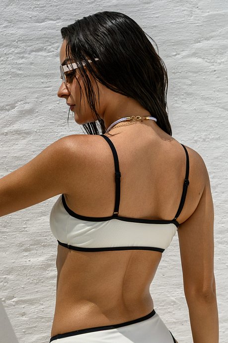Ribbed bikini top with two-tone detail