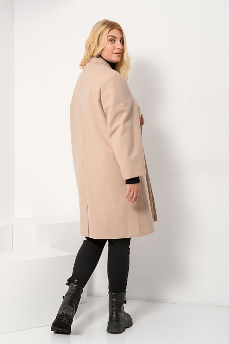 Coat in a straight line