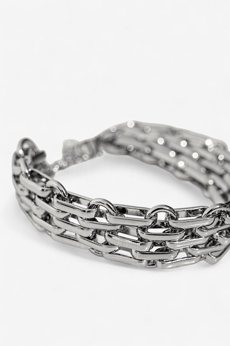 Chain bracelet with silver effect