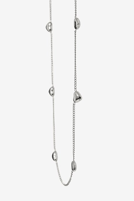 Chain necklace with heart charms