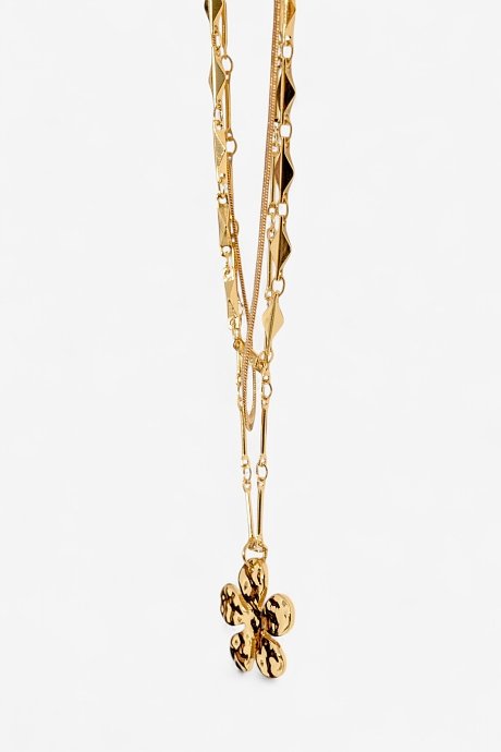 Set of necklaces with gold effect flower charm