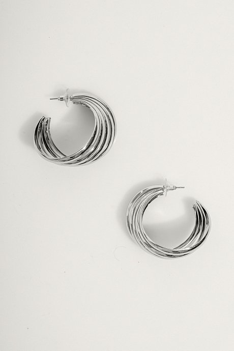 Hoops with embossed effect