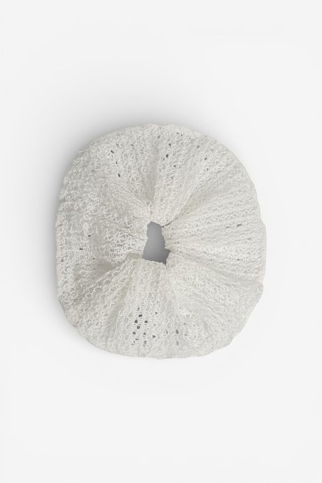Λευκό scrunchie λαστιχάκι μαλλιών