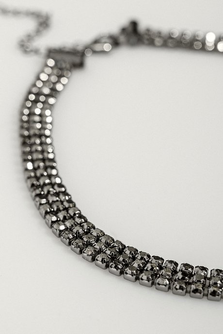 Necklace with silver effect
