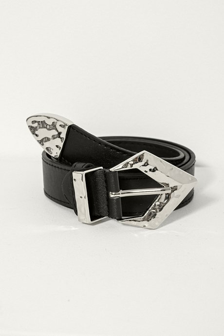 Belt with leather effect with embossed buckle