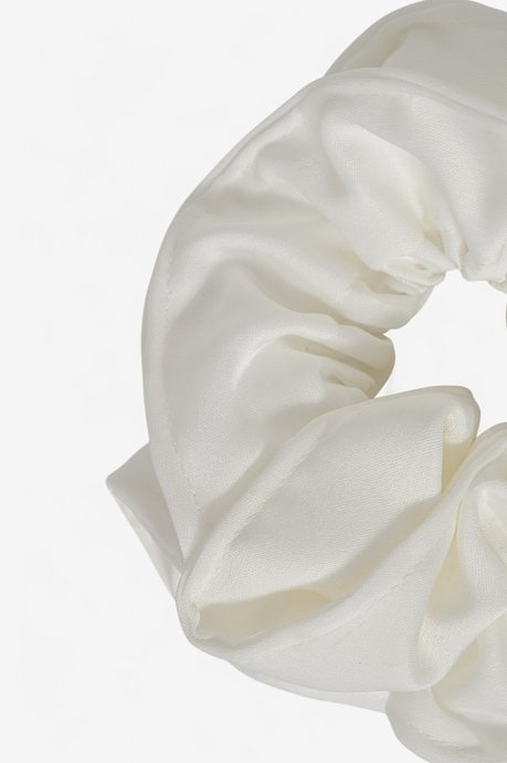 Scrunchie λαστιχάκι μαλλιών με σατινέ υφή