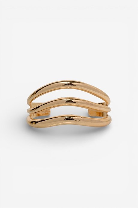 Metallic wavy cuff bracelet