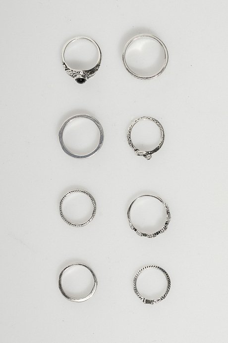 Set of rings
