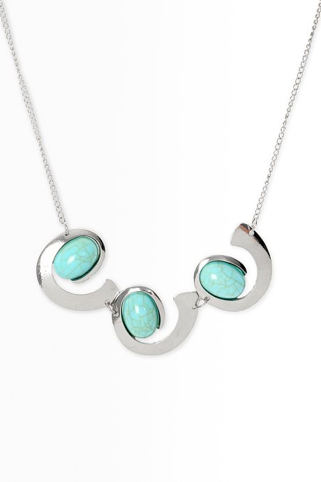 Necklace with metallic elements and turquoise stones