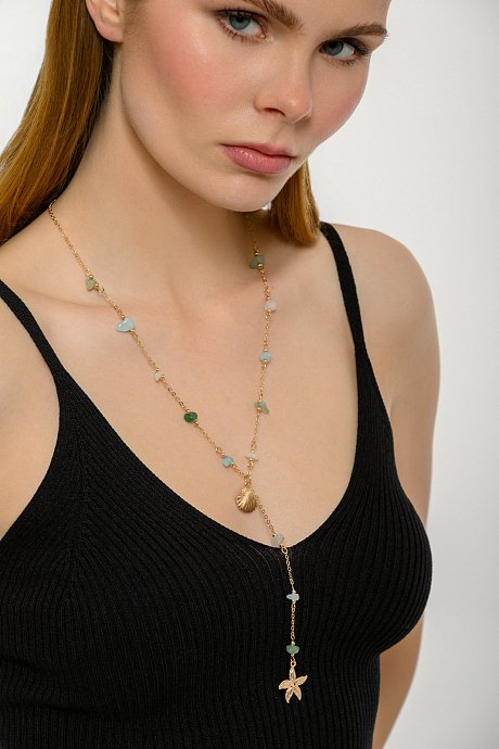 Necklace with multicolor decorative stones