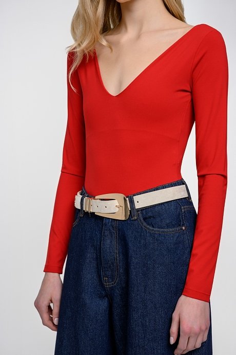 Beige faux leather belt with golden tone buckle