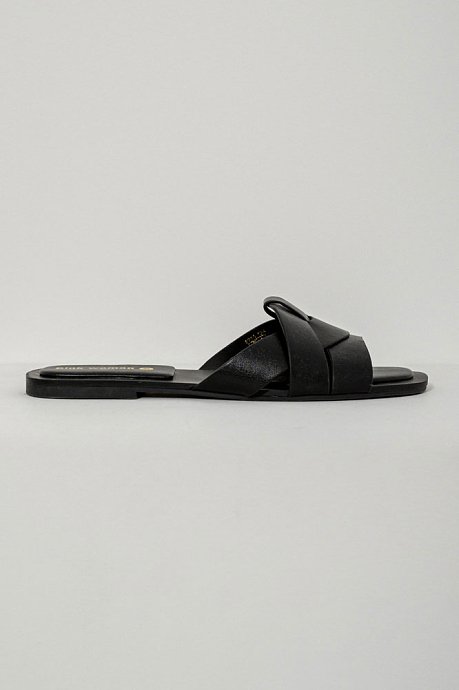 Leather effect slide sandals with front knot
