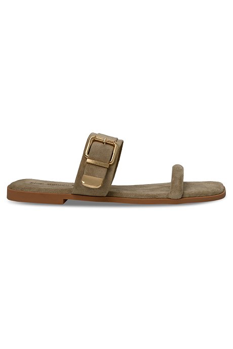 Flat sandals with decorative metallic buckle