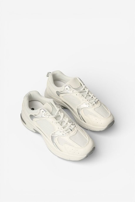 Chunky sports sneakers with silver details